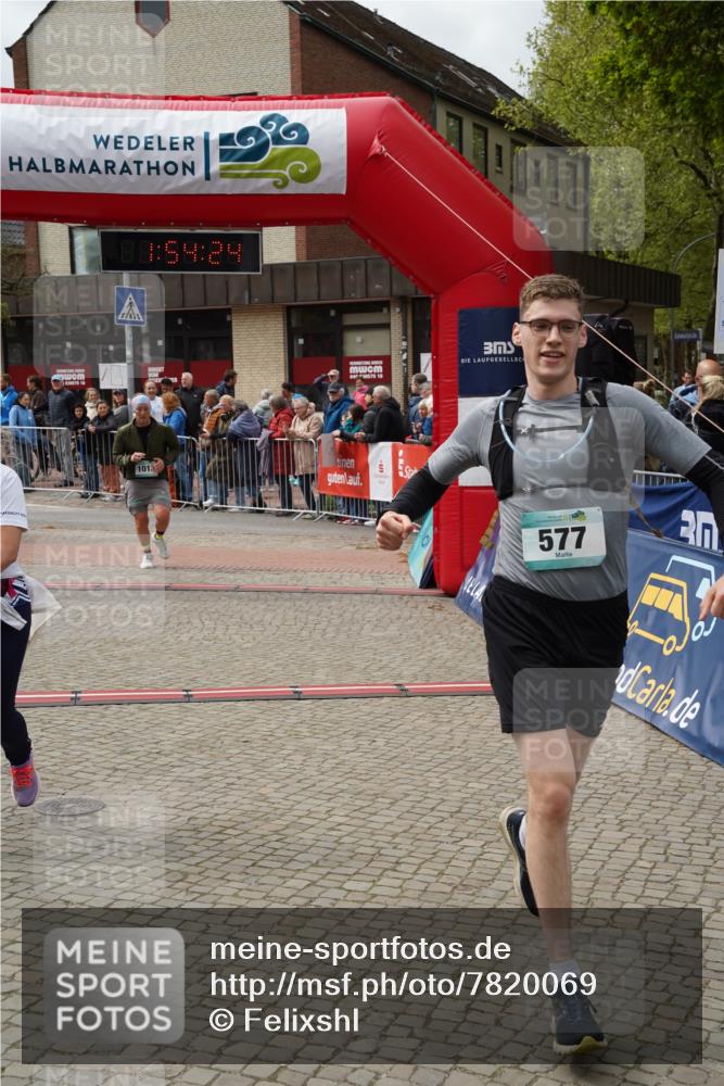 04.05.2025 - 8. Wedeler Halbmarathon Felixshl http://msf.ph/oto/7820069 04.05.2025 11:54:22 Ziel 360, 577, 1013 meine-sportfotos.de