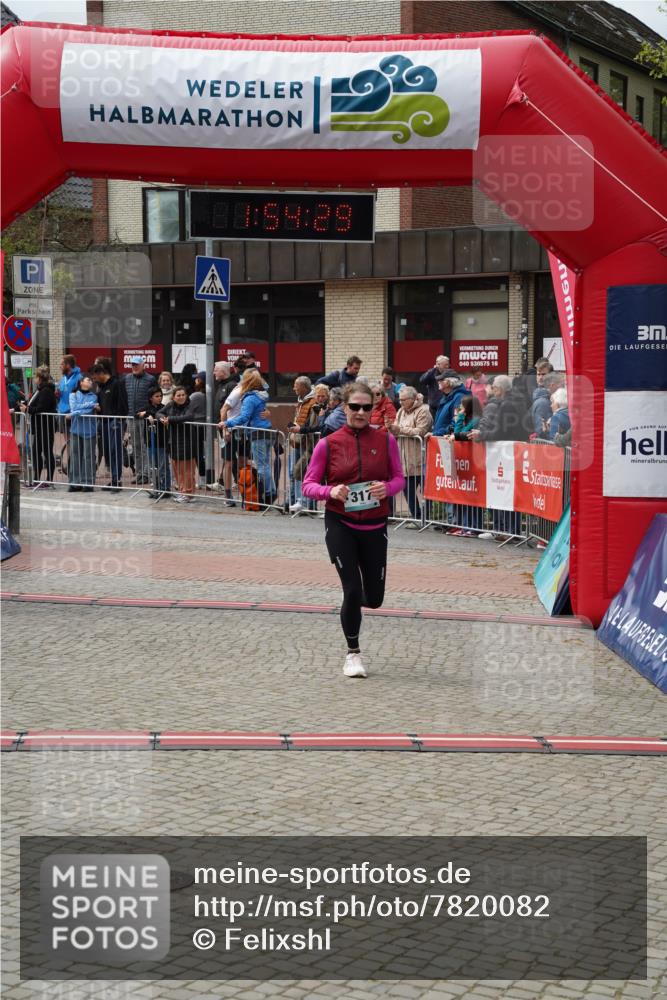 04.05.2025 - 8. Wedeler Halbmarathon Felixshl http://msf.ph/oto/7820082 04.05.2025 11:54:27 Ziel 317, 1013 meine-sportfotos.de