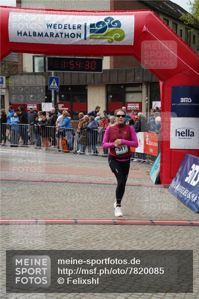 04.05.2025 - 8. Wedeler Halbmarathon Felixshl http://msf.ph/oto/7820085 04.05.2025 11:54:27 Ziel 317, 1013 meine-sportfotos.de