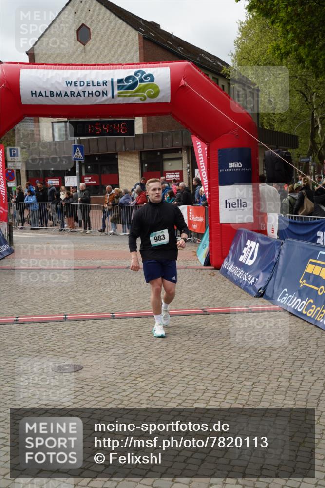 04.05.2025 - 8. Wedeler Halbmarathon Felixshl http://msf.ph/oto/7820113 04.05.2025 11:54:44 Ziel  meine-sportfotos.de