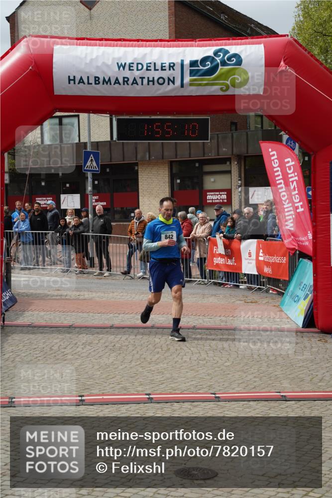 04.05.2025 - 8. Wedeler Halbmarathon Felixshl http://msf.ph/oto/7820157 04.05.2025 11:55:08 Ziel 381, 438, 842 meine-sportfotos.de
