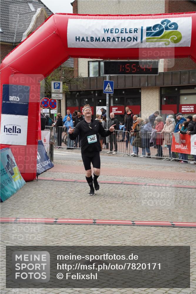 04.05.2025 - 8. Wedeler Halbmarathon Felixshl http://msf.ph/oto/7820171 04.05.2025 11:55:42 Ziel 343 meine-sportfotos.de