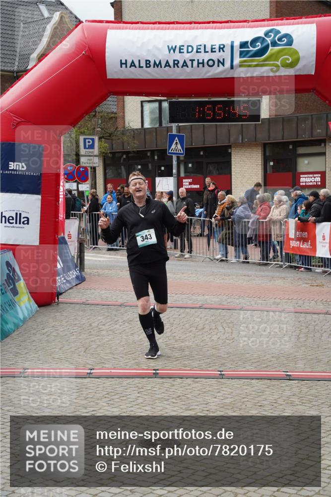 04.05.2025 - 8. Wedeler Halbmarathon Felixshl http://msf.ph/oto/7820175 04.05.2025 11:55:43 Ziel 343 meine-sportfotos.de