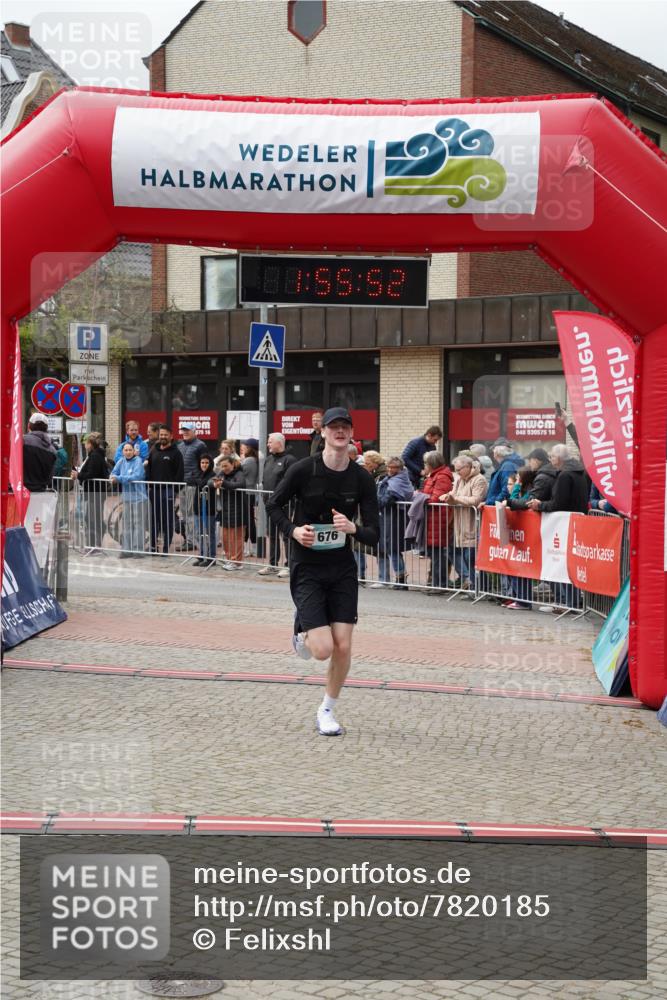 04.05.2025 - 8. Wedeler Halbmarathon Felixshl http://msf.ph/oto/7820185 04.05.2025 11:55:50 Ziel 1, 676 meine-sportfotos.de