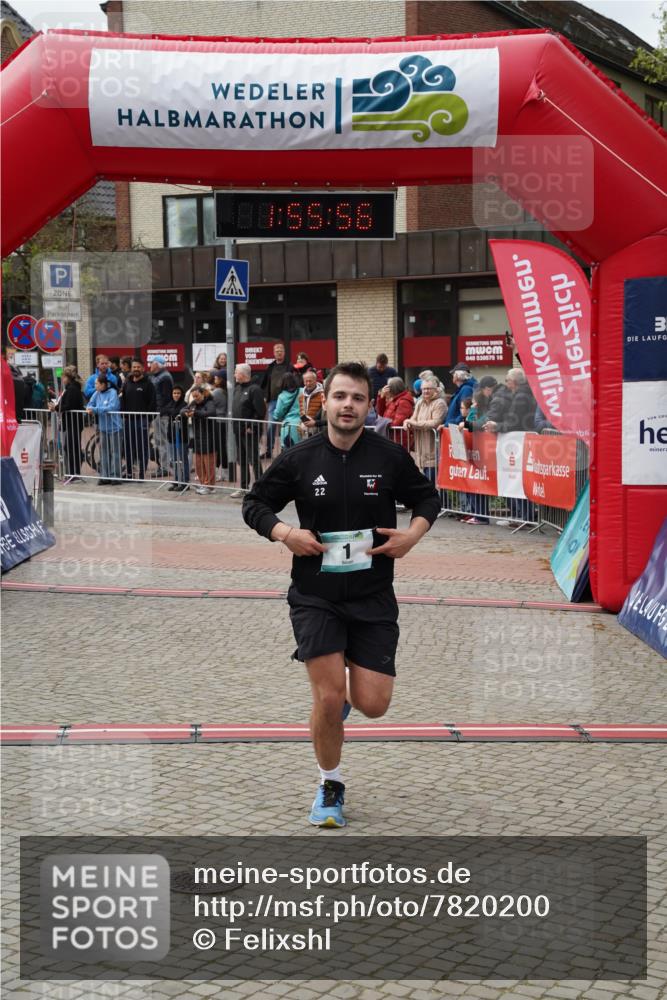 04.05.2025 - 8. Wedeler Halbmarathon Felixshl http://msf.ph/oto/7820200 04.05.2025 11:55:54 Ziel 1, 676 meine-sportfotos.de