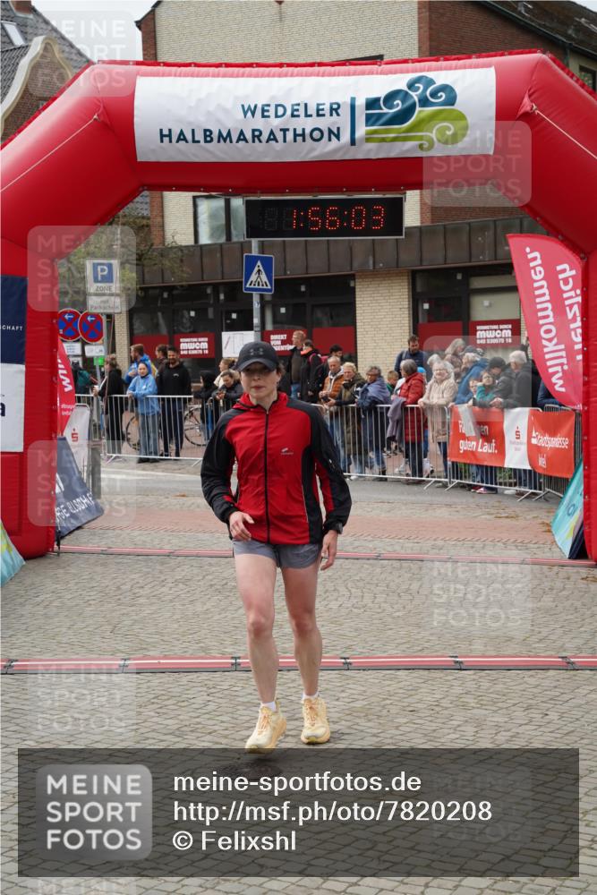 04.05.2025 - 8. Wedeler Halbmarathon Felixshl http://msf.ph/oto/7820208 04.05.2025 11:56:01 Ziel 403 meine-sportfotos.de