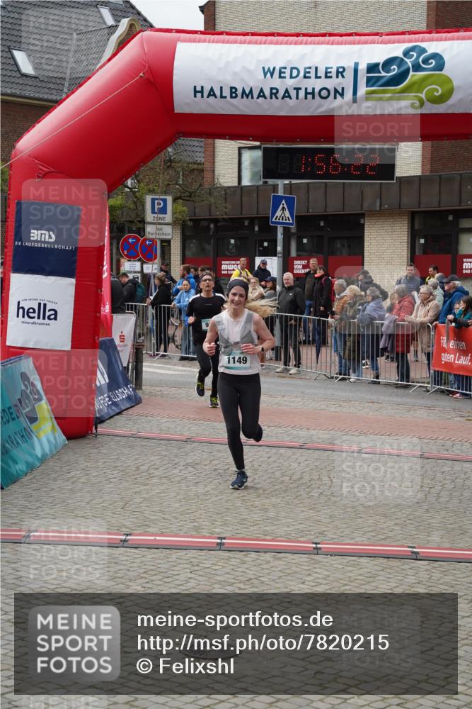 04.05.2025 - 8. Wedeler Halbmarathon Felixshl http://msf.ph/oto/7820215 04.05.2025 11:56:20 Ziel 989, 1149 meine-sportfotos.de