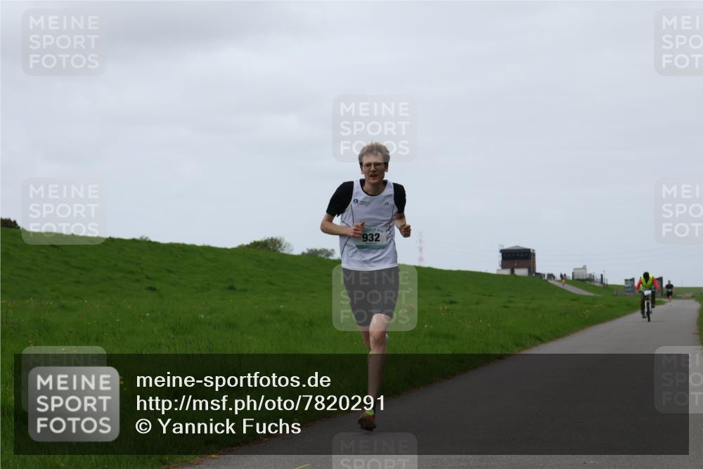 04.05.2025 - 8. Wedeler Halbmarathon Yannick Fuchs http://msf.ph/oto/7820291 04.05.2025 11:07:52 Laufen 932 meine-sportfotos.de