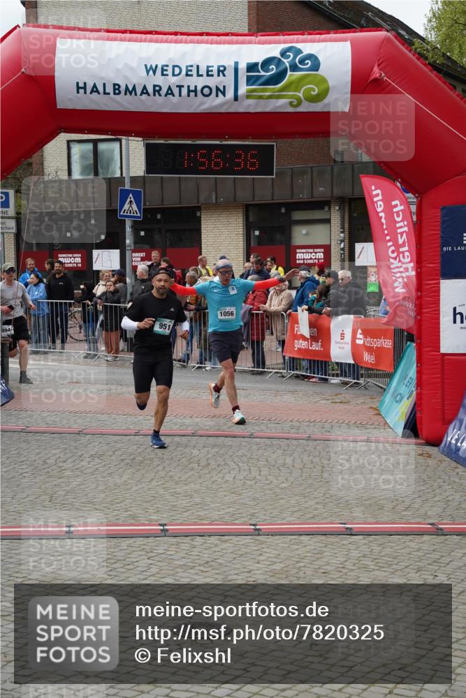 04.05.2025 - 8. Wedeler Halbmarathon Felixshl http://msf.ph/oto/7820325 04.05.2025 11:56:34 Ziel 951, 994, 1056, 1129 meine-sportfotos.de