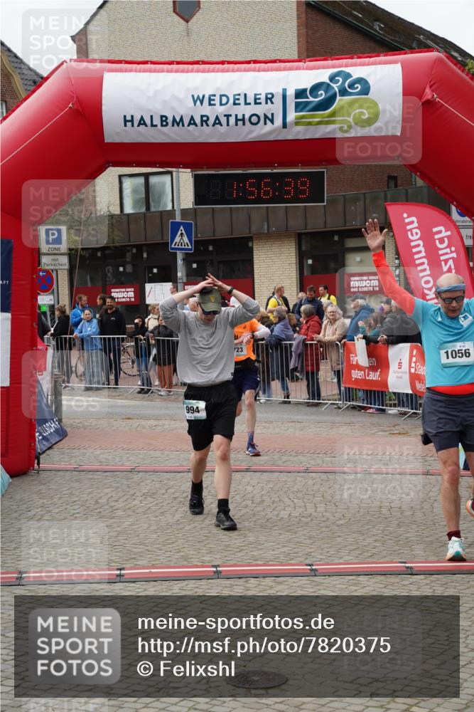 04.05.2025 - 8. Wedeler Halbmarathon Felixshl http://msf.ph/oto/7820375 04.05.2025 11:56:37 Ziel 723, 951, 994, 1056 meine-sportfotos.de