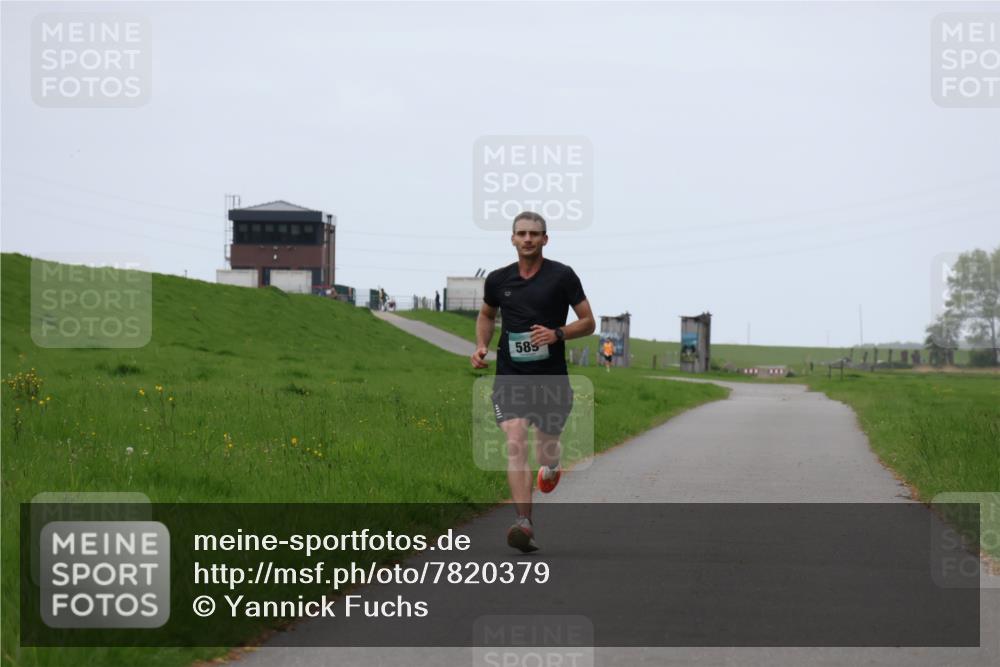 04.05.2025 - 8. Wedeler Halbmarathon Yannick Fuchs http://msf.ph/oto/7820379 04.05.2025 11:08:13 Laufen 585 meine-sportfotos.de