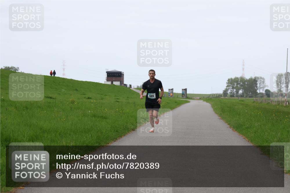 04.05.2025 - 8. Wedeler Halbmarathon Yannick Fuchs http://msf.ph/oto/7820389 04.05.2025 11:08:14 Laufen 589 meine-sportfotos.de