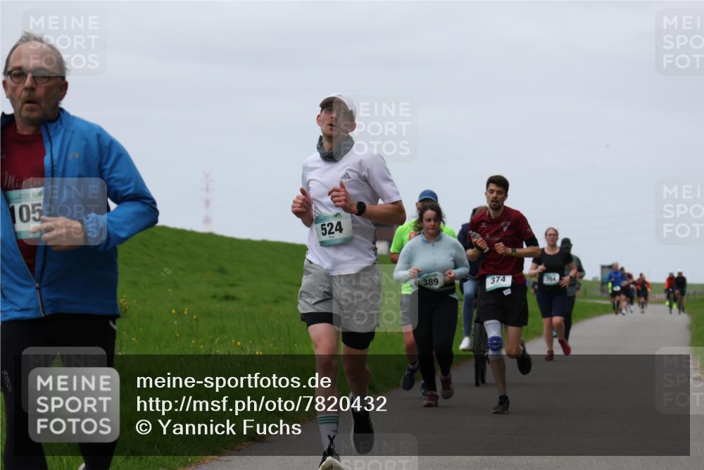 04.05.2025 - 8. Wedeler Halbmarathon Yannick Fuchs http://msf.ph/oto/7820432 04.05.2025 11:27:30 Laufen 105, 524, 389, 374 meine-sportfotos.de