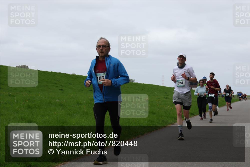 04.05.2025 - 8. Wedeler Halbmarathon Yannick Fuchs http://msf.ph/oto/7820448 04.05.2025 11:27:31 Laufen 105, 524, 389, 374 meine-sportfotos.de