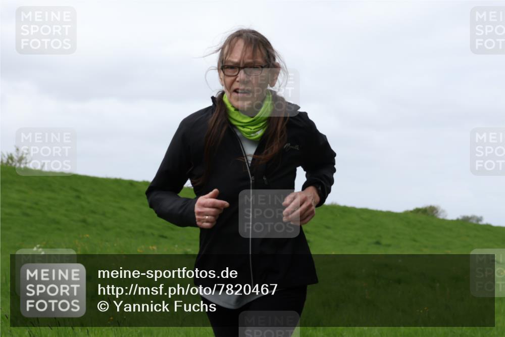 04.05.2025 - 8. Wedeler Halbmarathon Yannick Fuchs http://msf.ph/oto/7820467 04.05.2025 11:50:45 Laufen  meine-sportfotos.de