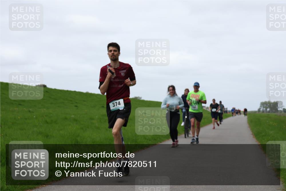 04.05.2025 - 8. Wedeler Halbmarathon Yannick Fuchs http://msf.ph/oto/7820511 04.05.2025 11:27:35 Laufen 374, 191 meine-sportfotos.de