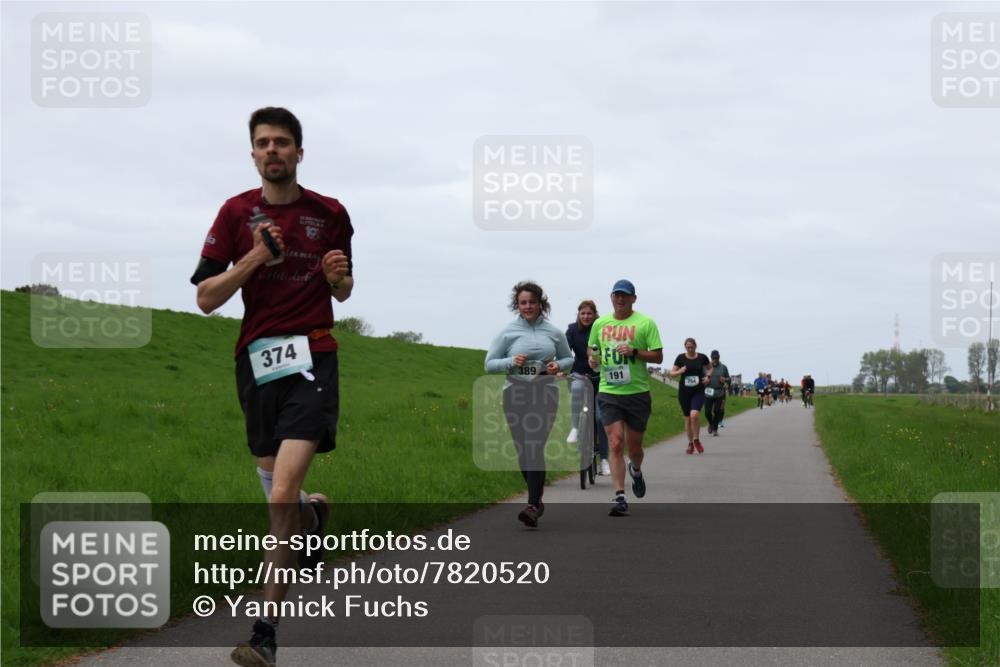 04.05.2025 - 8. Wedeler Halbmarathon Yannick Fuchs http://msf.ph/oto/7820520 04.05.2025 11:27:35 Laufen 19, 374, 389, 191 meine-sportfotos.de
