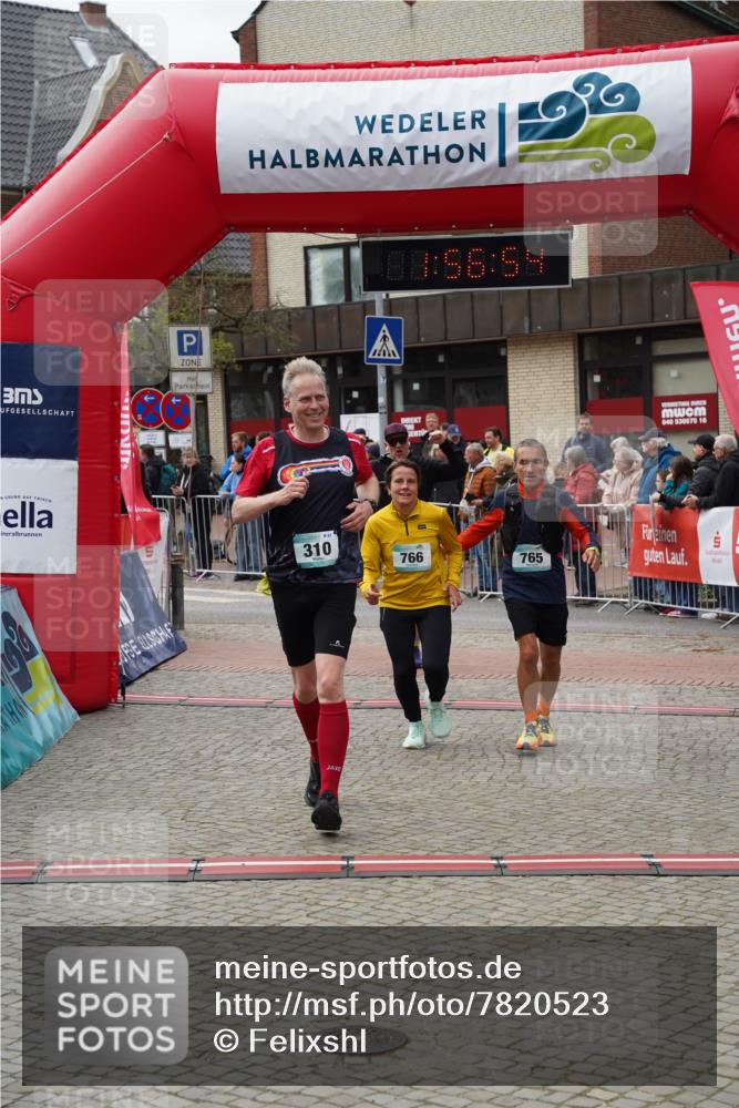04.05.2025 - 8. Wedeler Halbmarathon Felixshl http://msf.ph/oto/7820523 04.05.2025 11:56:52 Ziel 190, 310, 765, 766 meine-sportfotos.de