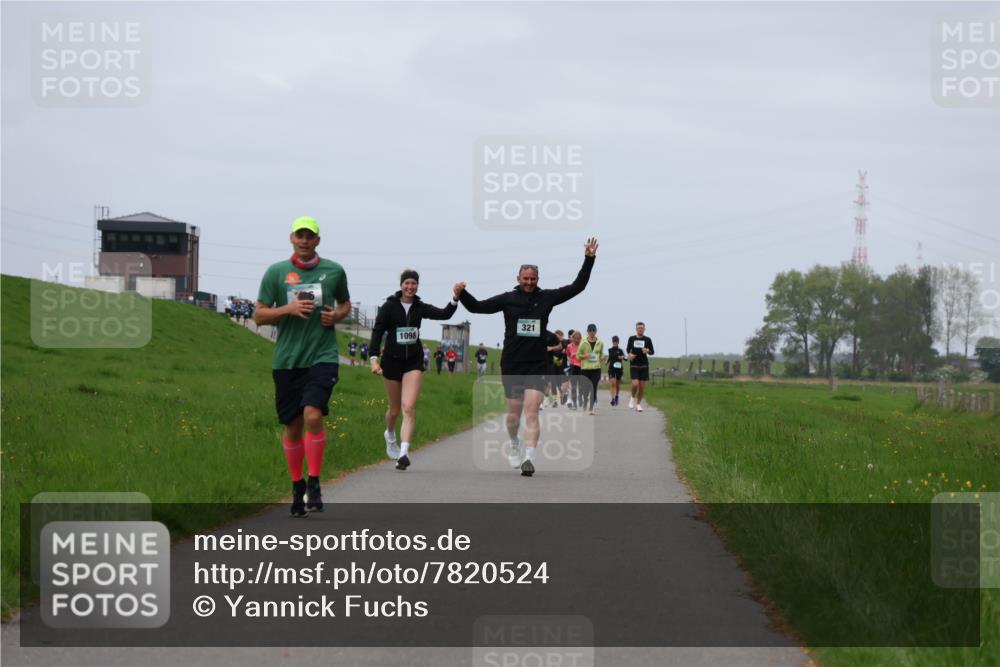 04.05.2025 - 8. Wedeler Halbmarathon Yannick Fuchs http://msf.ph/oto/7820524 04.05.2025 11:50:52 Laufen 1098, 2 meine-sportfotos.de
