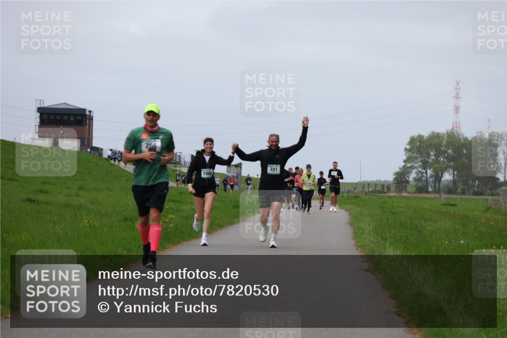 04.05.2025 - 8. Wedeler Halbmarathon Yannick Fuchs http://msf.ph/oto/7820530 04.05.2025 11:50:52 Laufen 266 meine-sportfotos.de