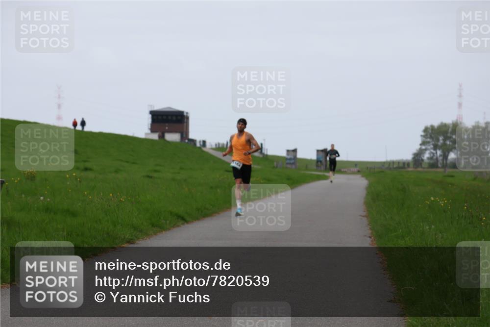 04.05.2025 - 8. Wedeler Halbmarathon Yannick Fuchs http://msf.ph/oto/7820539 04.05.2025 11:09:02 Laufen  meine-sportfotos.de