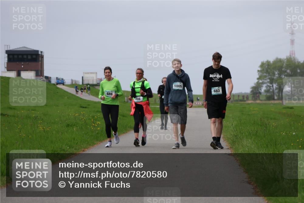 04.05.2025 - 8. Wedeler Halbmarathon Yannick Fuchs http://msf.ph/oto/7820580 04.05.2025 12:04:47 Laufen 688, 686, 1005, 683 meine-sportfotos.de