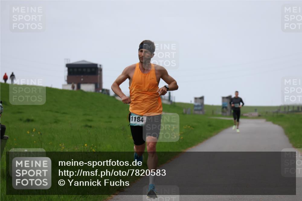 04.05.2025 - 8. Wedeler Halbmarathon Yannick Fuchs http://msf.ph/oto/7820583 04.05.2025 11:09:06 Laufen 1184 meine-sportfotos.de