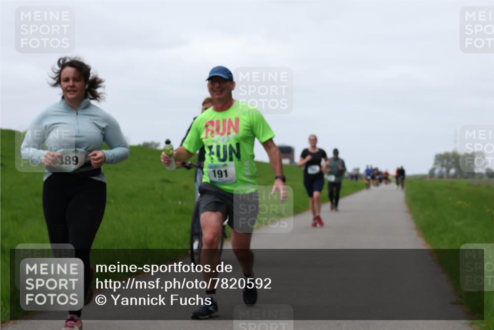 04.05.2025 - 8. Wedeler Halbmarathon Yannick Fuchs http://msf.ph/oto/7820592 04.05.2025 11:27:37 Laufen 389, 191 meine-sportfotos.de