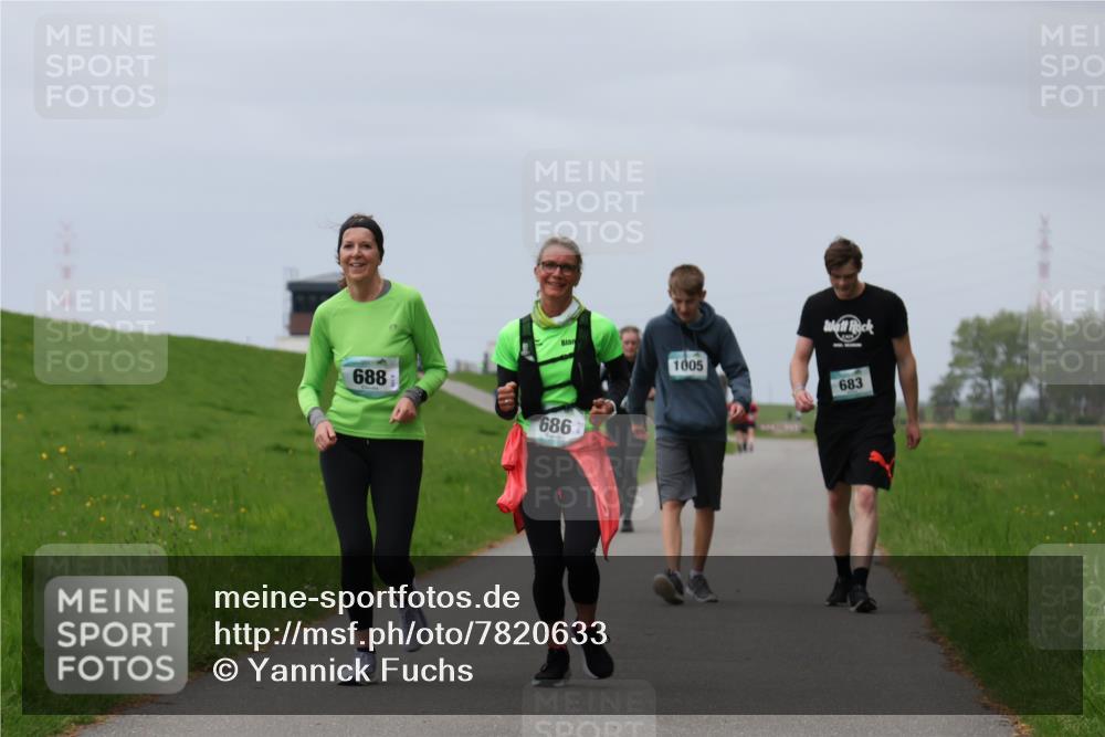 04.05.2025 - 8. Wedeler Halbmarathon Yannick Fuchs http://msf.ph/oto/7820633 04.05.2025 12:04:55 Laufen 1005, 683, 688, 686 meine-sportfotos.de