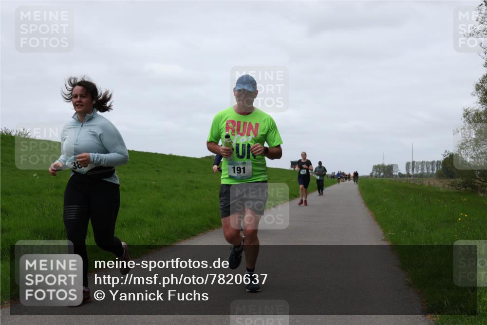 04.05.2025 - 8. Wedeler Halbmarathon Yannick Fuchs http://msf.ph/oto/7820637 04.05.2025 11:27:38 Laufen 38, 191 meine-sportfotos.de