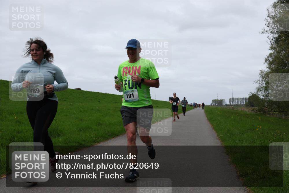 04.05.2025 - 8. Wedeler Halbmarathon Yannick Fuchs http://msf.ph/oto/7820649 04.05.2025 11:27:38 Laufen 389, 191 meine-sportfotos.de