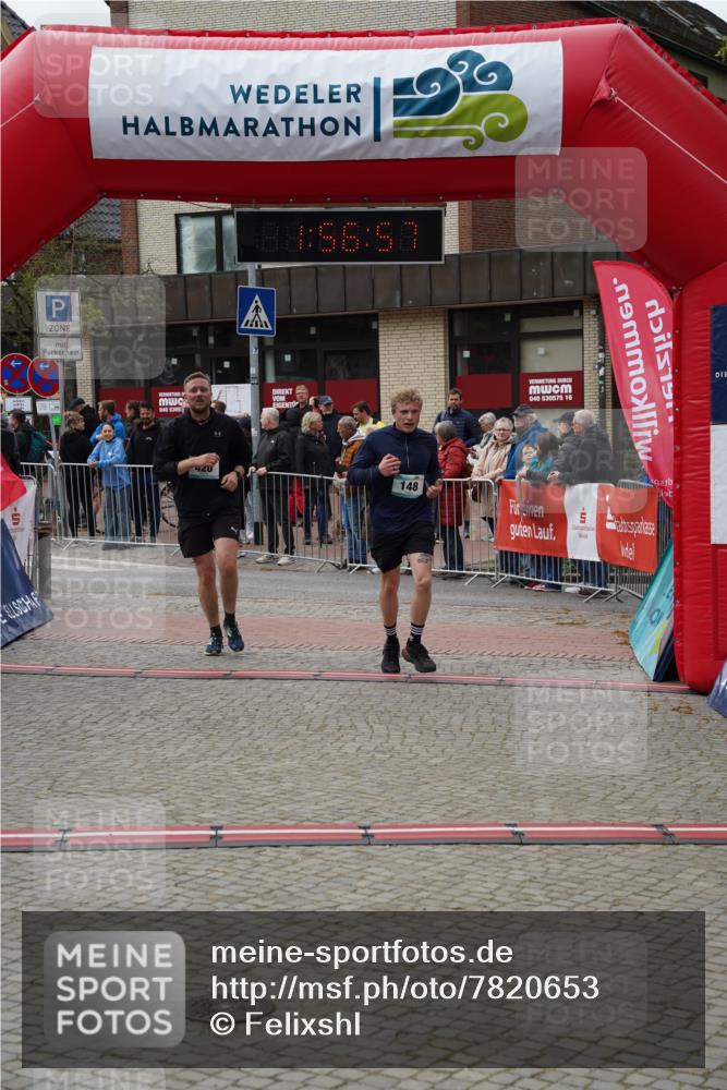 04.05.2025 - 8. Wedeler Halbmarathon Felixshl http://msf.ph/oto/7820653 04.05.2025 11:56:55 Ziel 148, 190, 310, 420, 765, 766 meine-sportfotos.de