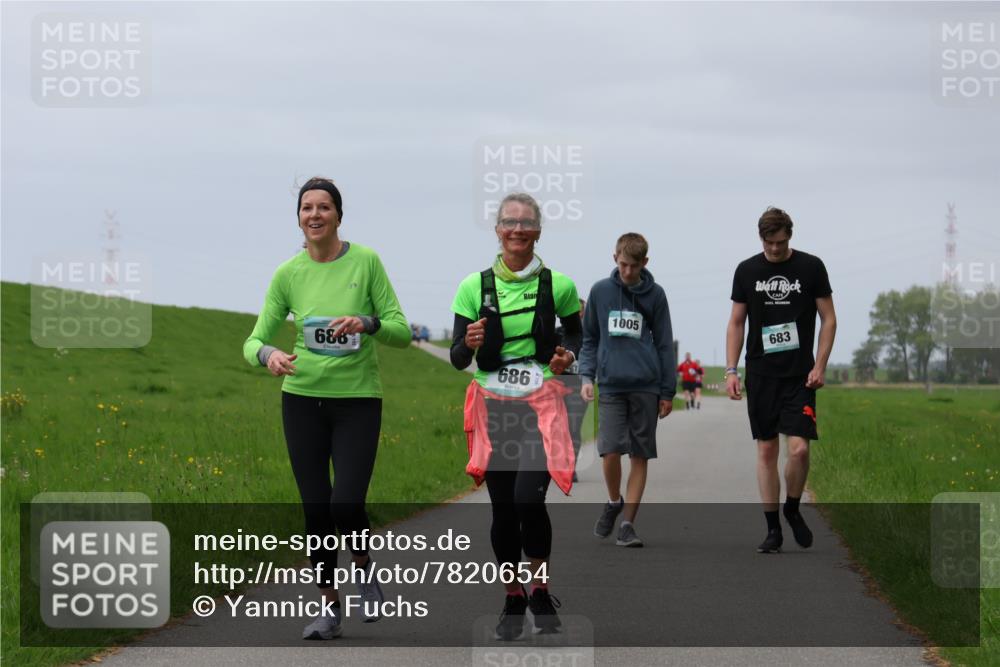 04.05.2025 - 8. Wedeler Halbmarathon Yannick Fuchs http://msf.ph/oto/7820654 04.05.2025 12:04:56 Laufen 1005, 683, 686, 686 meine-sportfotos.de