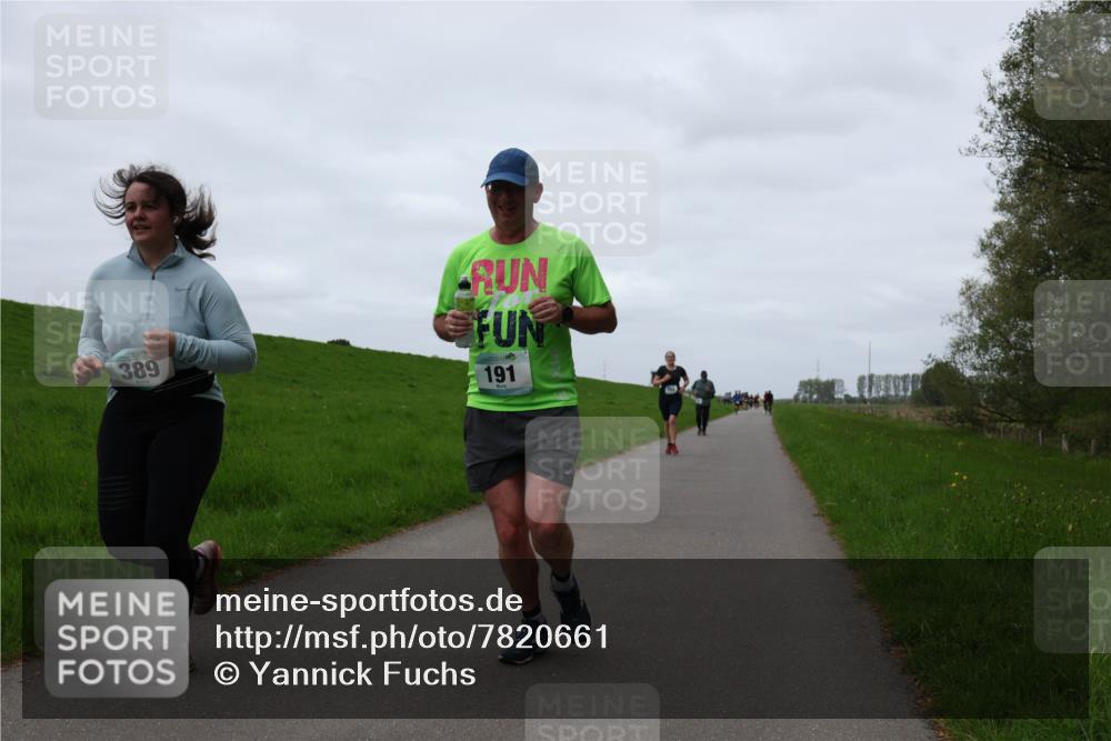 04.05.2025 - 8. Wedeler Halbmarathon Yannick Fuchs http://msf.ph/oto/7820661 04.05.2025 11:27:38 Laufen 389, 191 meine-sportfotos.de