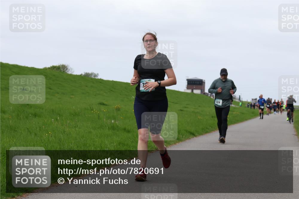 04.05.2025 - 8. Wedeler Halbmarathon Yannick Fuchs http://msf.ph/oto/7820691 04.05.2025 11:27:41 Laufen 824 meine-sportfotos.de