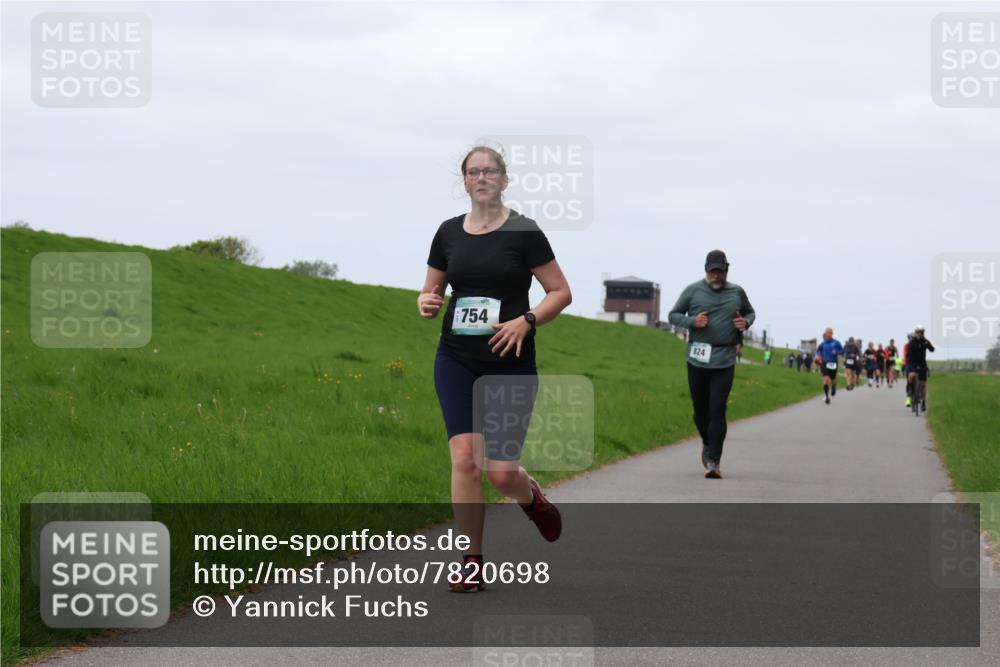 04.05.2025 - 8. Wedeler Halbmarathon Yannick Fuchs http://msf.ph/oto/7820698 04.05.2025 11:27:41 Laufen 754, 824 meine-sportfotos.de