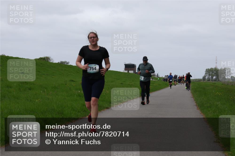 04.05.2025 - 8. Wedeler Halbmarathon Yannick Fuchs http://msf.ph/oto/7820714 04.05.2025 11:27:42 Laufen 754, 824 meine-sportfotos.de