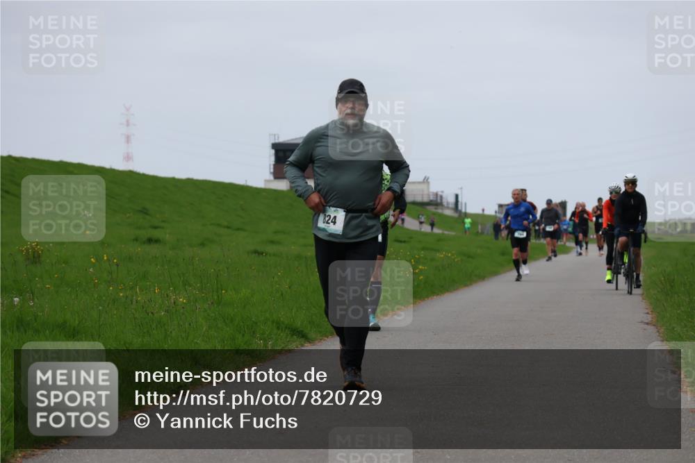 04.05.2025 - 8. Wedeler Halbmarathon Yannick Fuchs http://msf.ph/oto/7820729 04.05.2025 11:27:43 Laufen 824, 24 meine-sportfotos.de