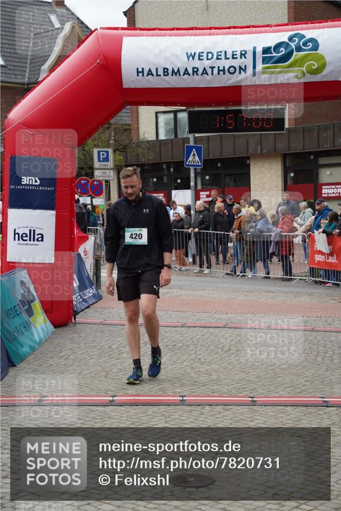 04.05.2025 - 8. Wedeler Halbmarathon Felixshl http://msf.ph/oto/7820731 04.05.2025 11:56:58 Ziel 148, 190, 420, 765 meine-sportfotos.de