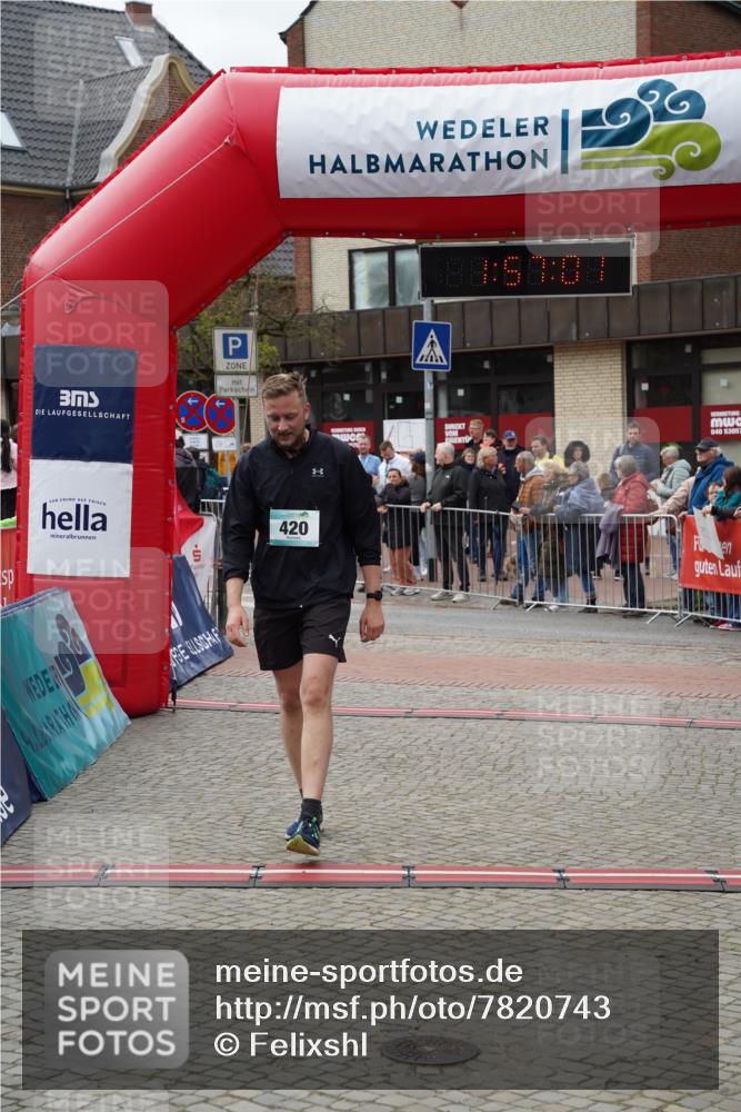 04.05.2025 - 8. Wedeler Halbmarathon Felixshl http://msf.ph/oto/7820743 04.05.2025 11:56:58 Ziel 148, 190, 420, 765 meine-sportfotos.de