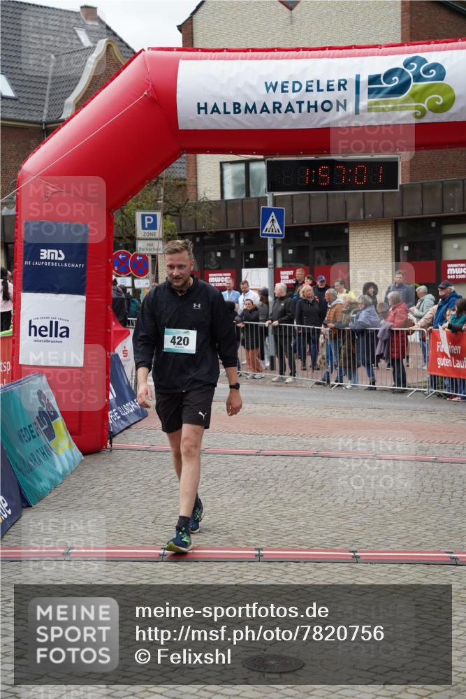 04.05.2025 - 8. Wedeler Halbmarathon Felixshl http://msf.ph/oto/7820756 04.05.2025 11:56:59 Ziel 148, 190, 420, 441 meine-sportfotos.de