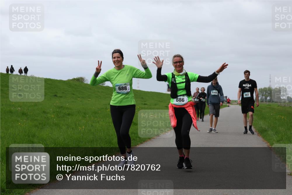 04.05.2025 - 8. Wedeler Halbmarathon Yannick Fuchs http://msf.ph/oto/7820762 04.05.2025 12:04:58 Laufen 688, 686, 1005, 683 meine-sportfotos.de