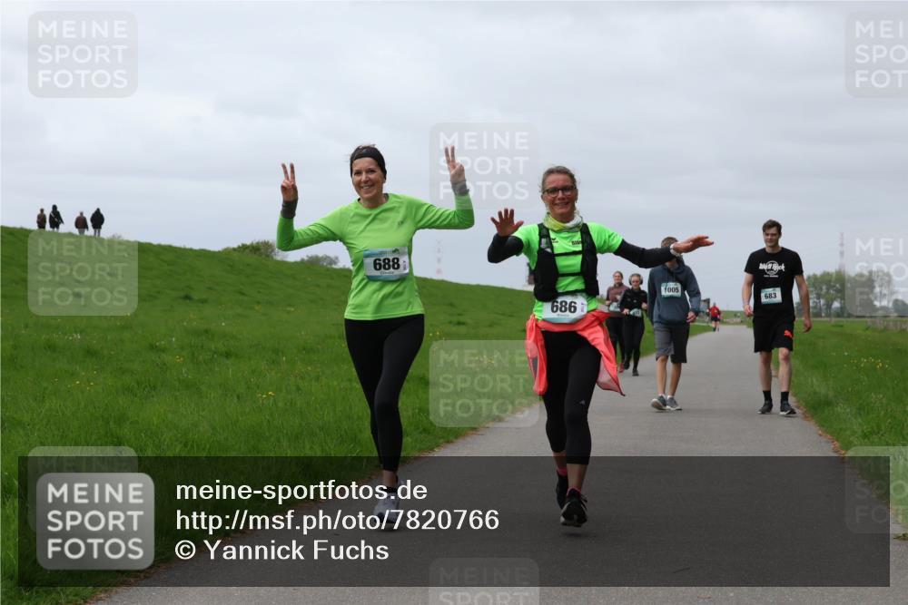 04.05.2025 - 8. Wedeler Halbmarathon Yannick Fuchs http://msf.ph/oto/7820766 04.05.2025 12:04:58 Laufen 688, 686, 1005, 683 meine-sportfotos.de