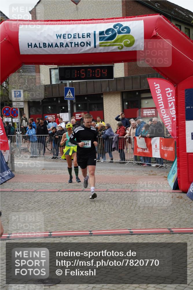 04.05.2025 - 8. Wedeler Halbmarathon Felixshl http://msf.ph/oto/7820770 04.05.2025 11:57:02 Ziel 11, 148, 420, 441 meine-sportfotos.de