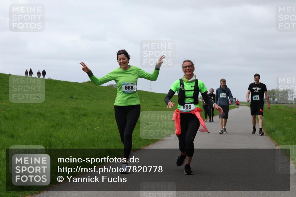 04.05.2025 - 8. Wedeler Halbmarathon Yannick Fuchs http://msf.ph/oto/7820778 04.05.2025 12:04:58 Laufen 688, 686, 1005, 683 meine-sportfotos.de