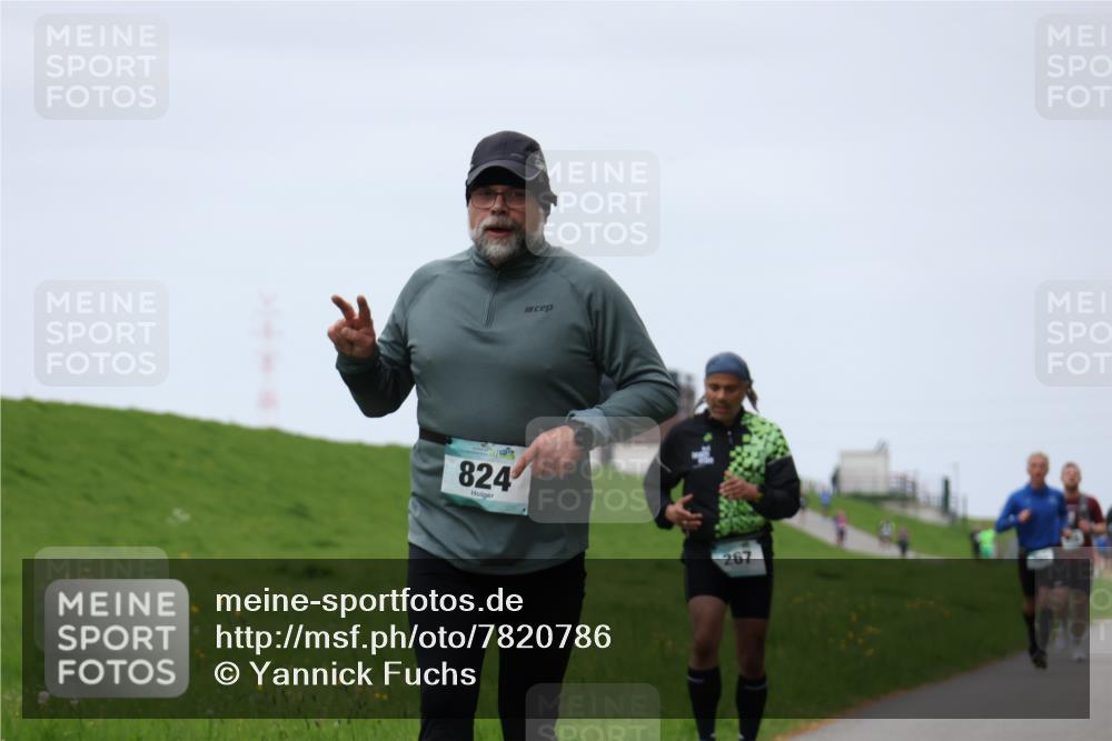 04.05.2025 - 8. Wedeler Halbmarathon Yannick Fuchs http://msf.ph/oto/7820786 04.05.2025 11:27:44 Laufen 824, 267 meine-sportfotos.de