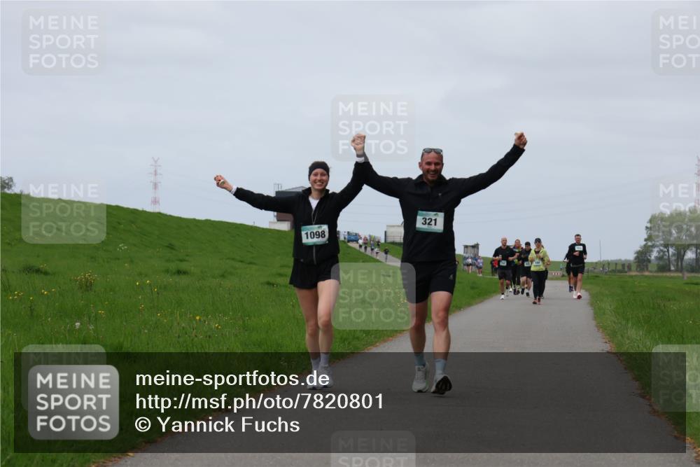 04.05.2025 - 8. Wedeler Halbmarathon Yannick Fuchs http://msf.ph/oto/7820801 04.05.2025 11:51:00 Laufen 1098, 321 meine-sportfotos.de