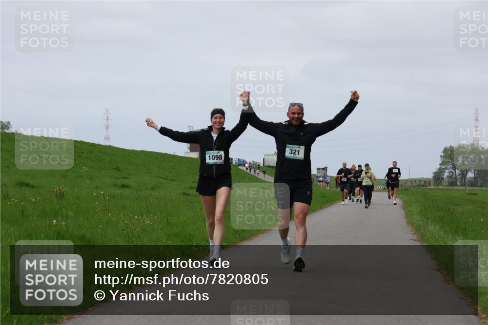 04.05.2025 - 8. Wedeler Halbmarathon Yannick Fuchs http://msf.ph/oto/7820805 04.05.2025 11:51:00 Laufen 321, 1098 meine-sportfotos.de