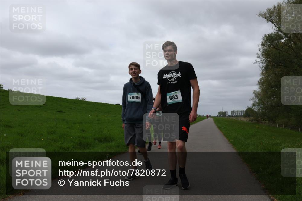 04.05.2025 - 8. Wedeler Halbmarathon Yannick Fuchs http://msf.ph/oto/7820872 04.05.2025 12:05:10 Laufen 1005, 120, 683 meine-sportfotos.de