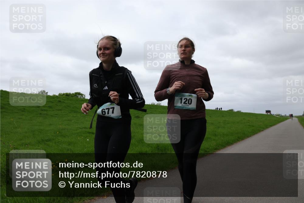 04.05.2025 - 8. Wedeler Halbmarathon Yannick Fuchs http://msf.ph/oto/7820878 04.05.2025 12:05:12 Laufen 677, 120 meine-sportfotos.de